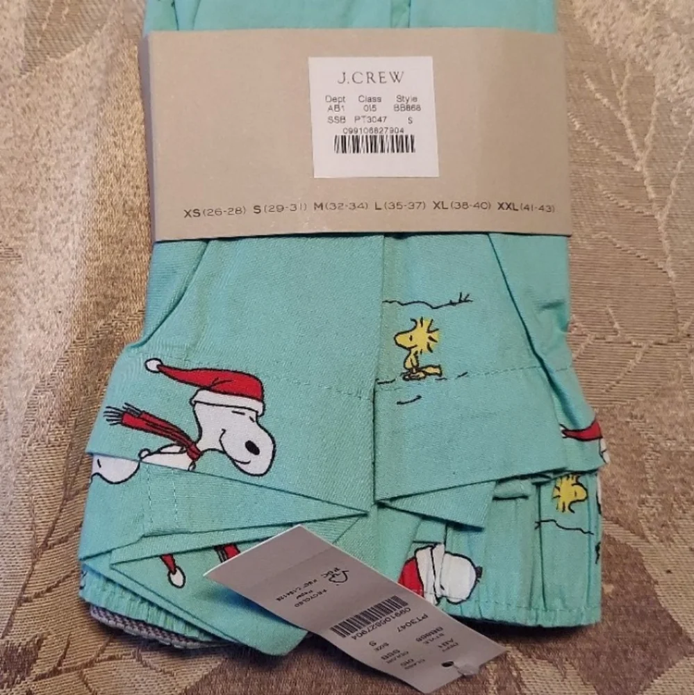 J.CREW Peanuts® X J.Crew boxers  Skating Snoopy Santa MED BNWT RETIRED 2025